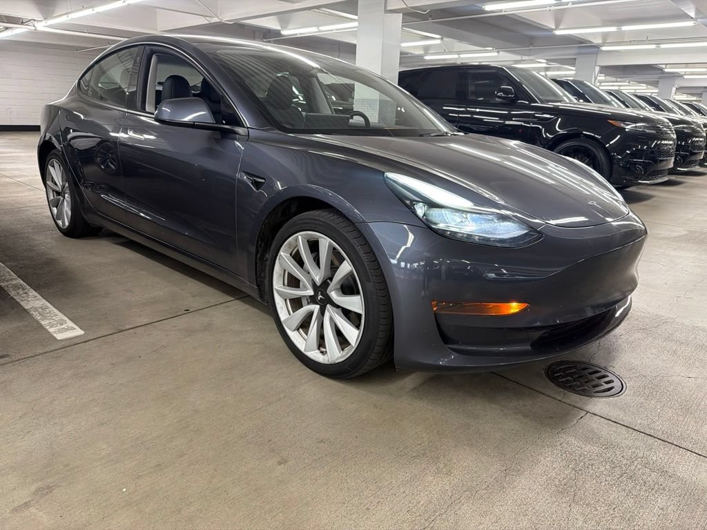 Used 2023 Tesla Model 3 Standard Range RWD image 2