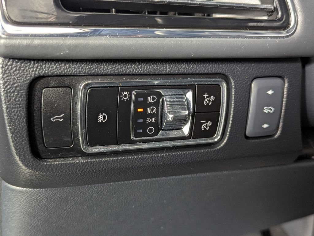 Used 2023 Lincoln Navigator L Black Label AWD/4WD image 14