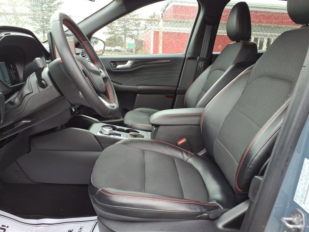 Used 2023 Ford Escape ST-Line Select w/ Tech Pack #1 AWD/4WD image 14
