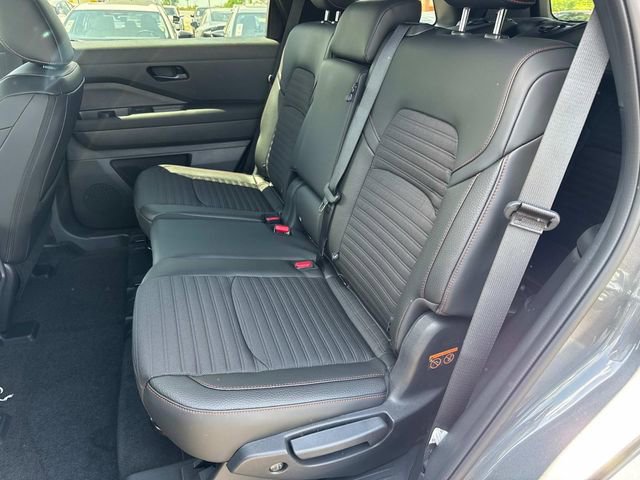 New 2026 Nissan Pathfinder Rock Creek AWD/4WD image 16