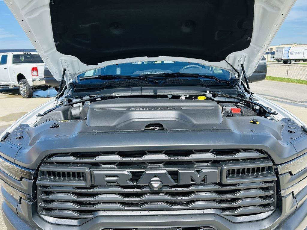 New 2025 RAM 2500 Tradesman image 40