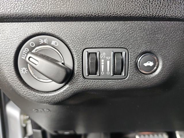 Certified 2023 Chrysler 300 Touring w/ Sport Appearance Package image 15