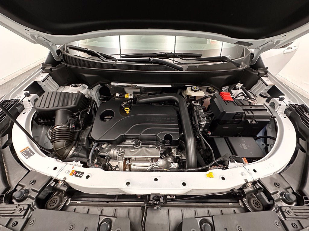 Used 2026 Chevrolet Equinox LT FWD image 19