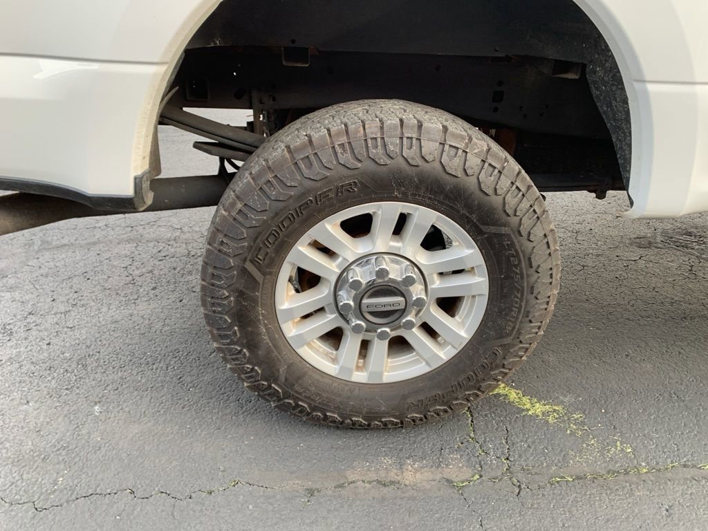 Used 2019 Ford F250 XL w/ Power Equipment Group image 11