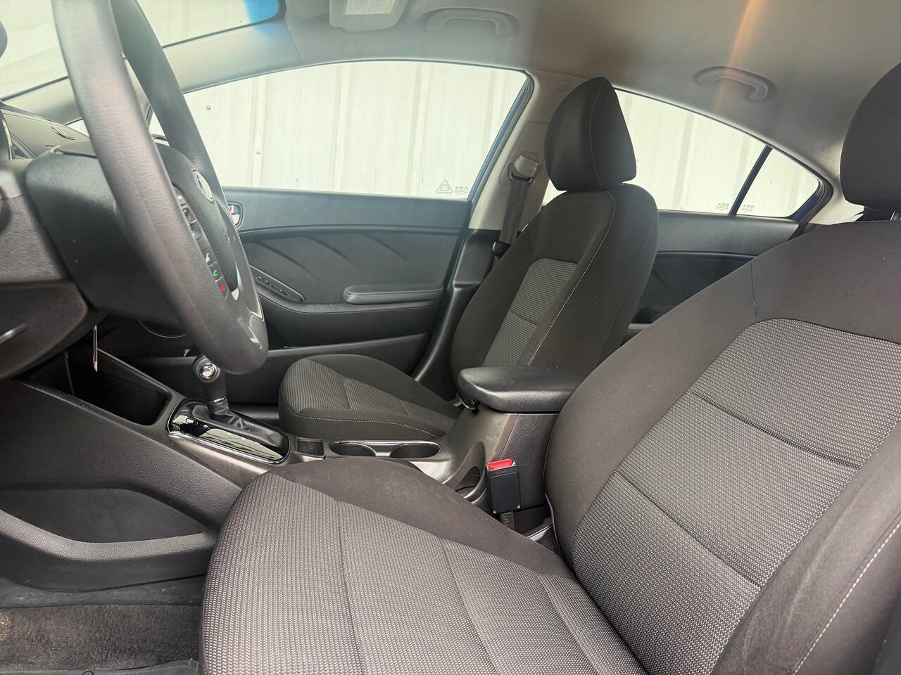 Used 2018 Kia Forte LX FWD image 13