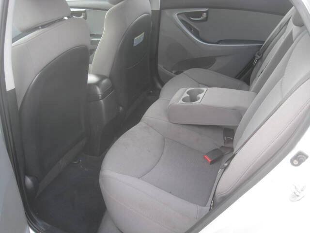 Used 2016 Hyundai Elantra SE FWD image 10
