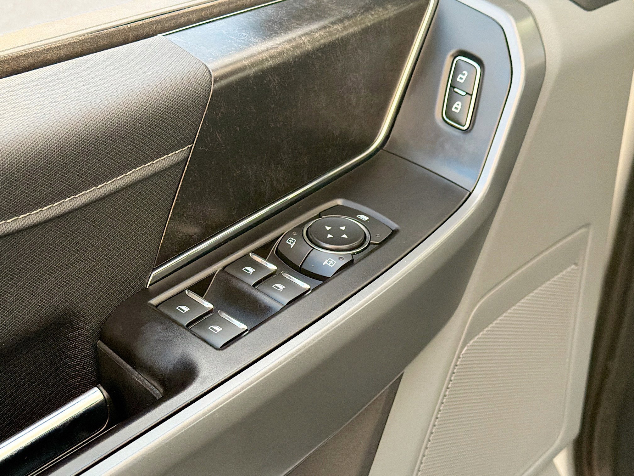 Used 2022 Ford F150 XLT w/ Equipment Group 302A High image 15