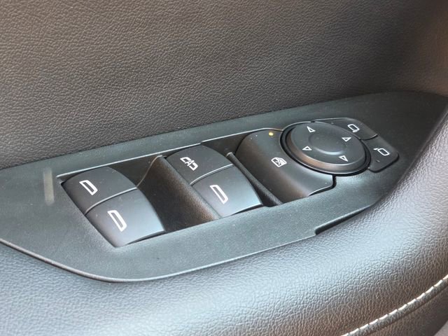 Used 2025 Chevrolet Blazer LT image 32