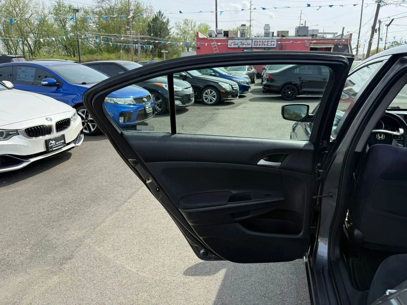 Used 2011 Honda Accord LX image 32
