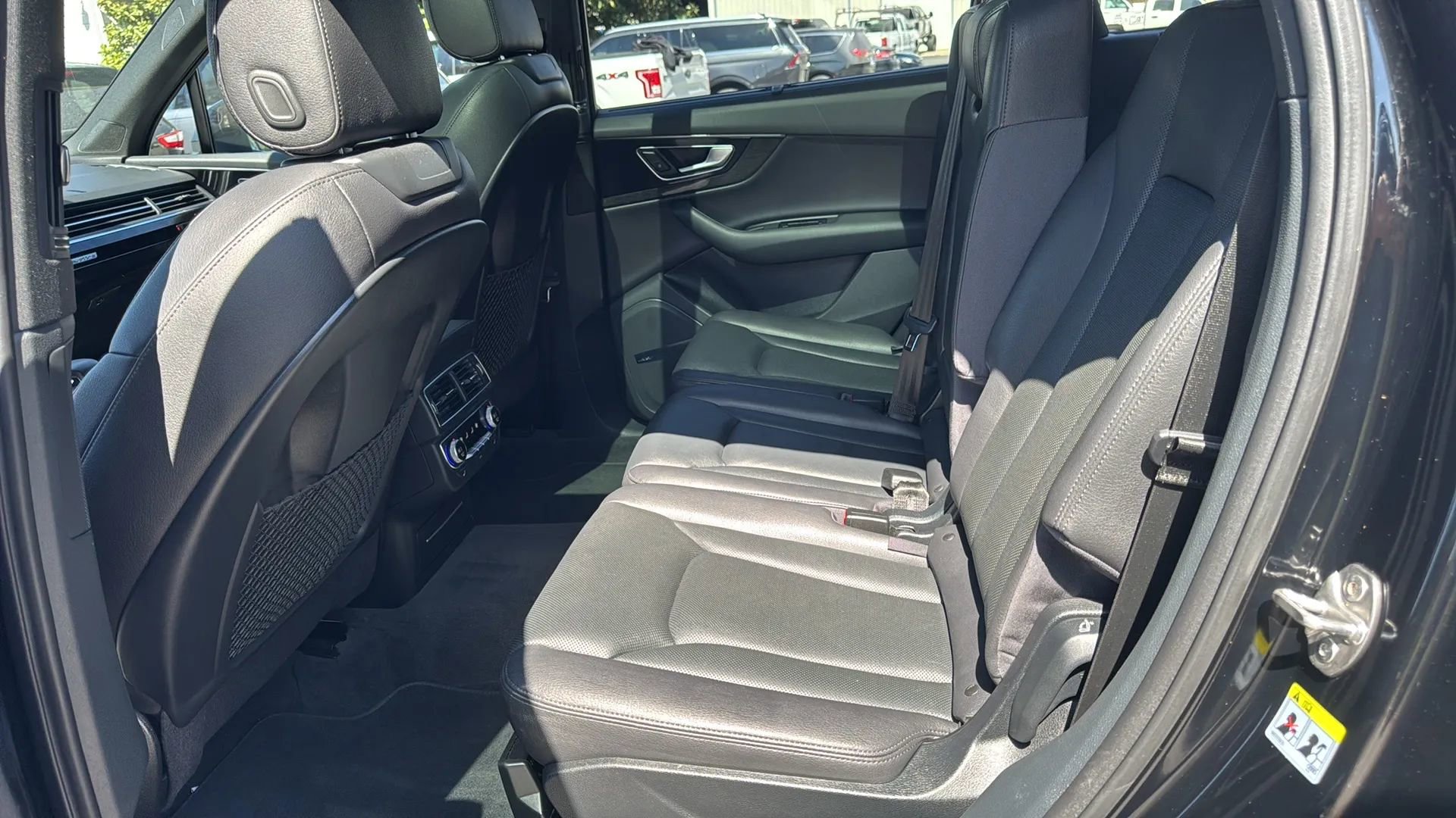 Used 2017 Audi Q7 3.0T Prestige image 11