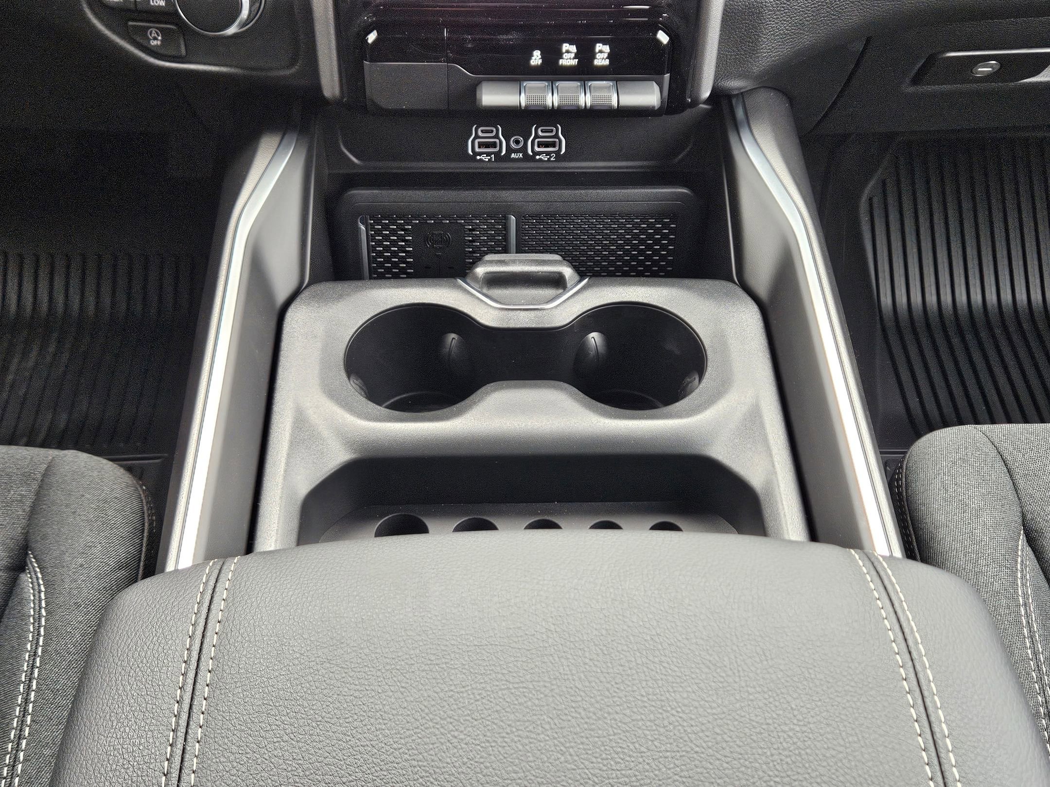 New 2026 RAM 1500 Big Horn AWD/4WD image 10