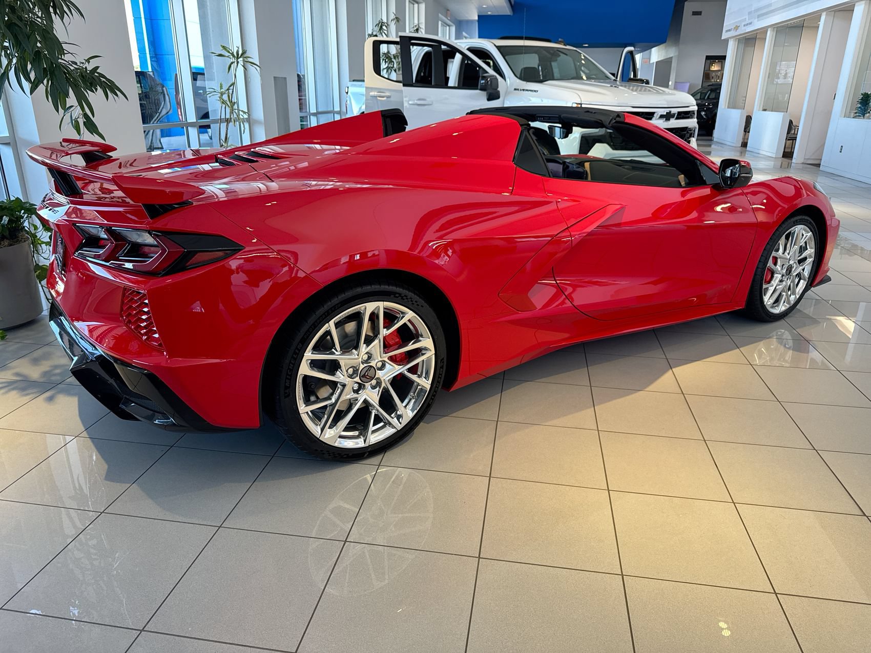 New 2027 Chevrolet Corvette Stingray Convertible w/ Z51 Performance Package RWD image 8