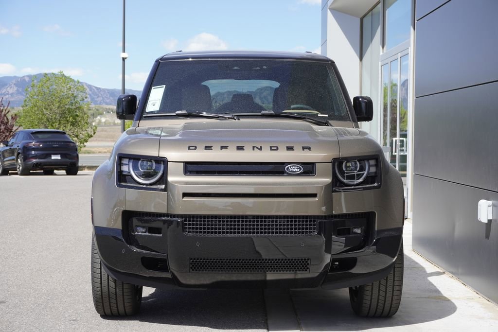 New 2026 Land Rover Defender 110 X-Dynamic SE AWD/4WD image 5