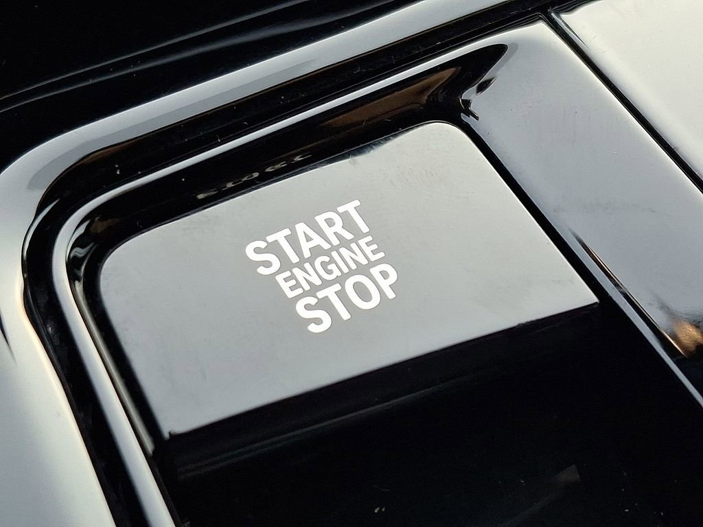 Used 2025 BMW 530i xDrive image 26