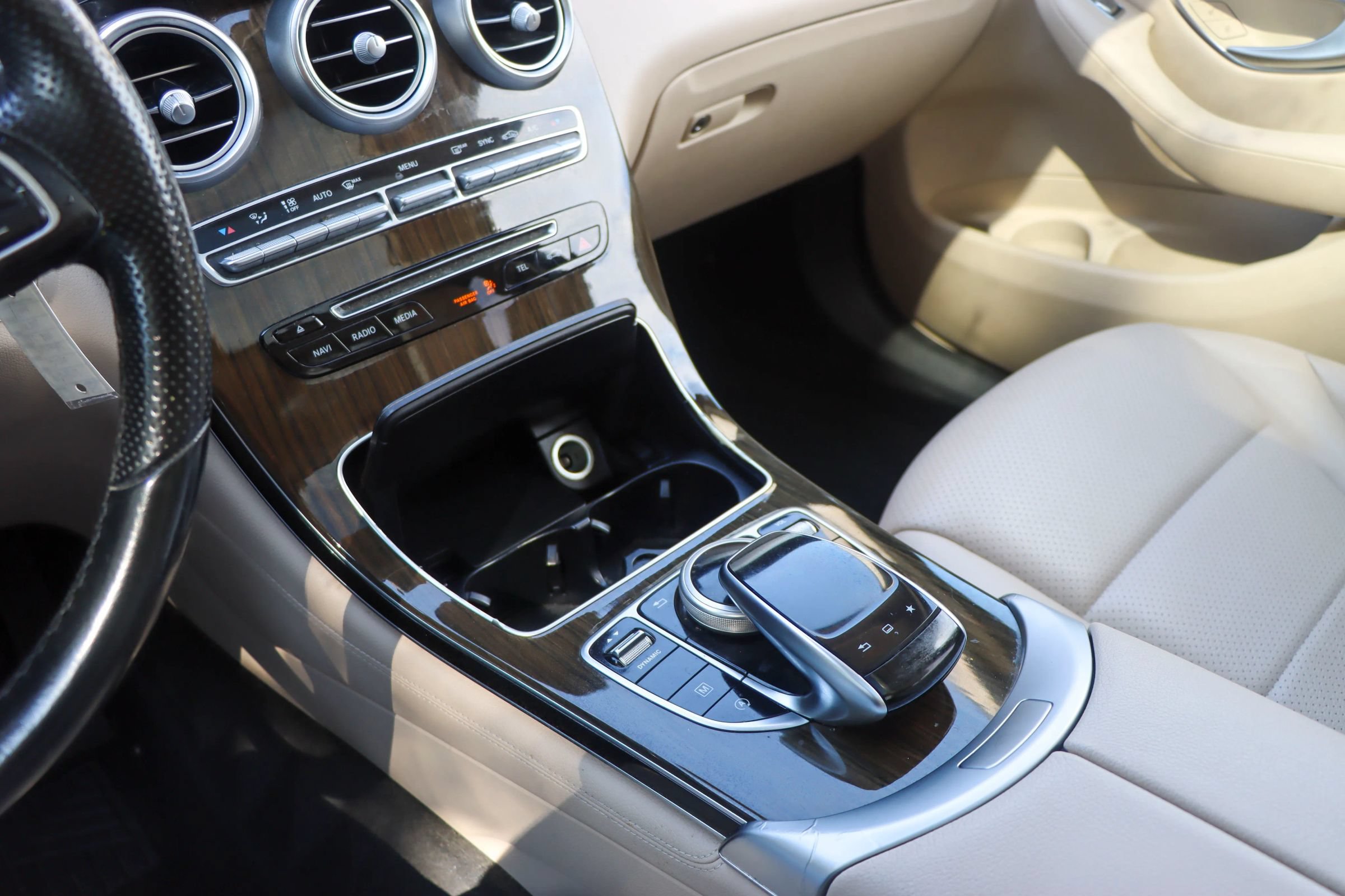 Used 2016 Mercedes-Benz GLC 300 w/ Multimedia Package image 40