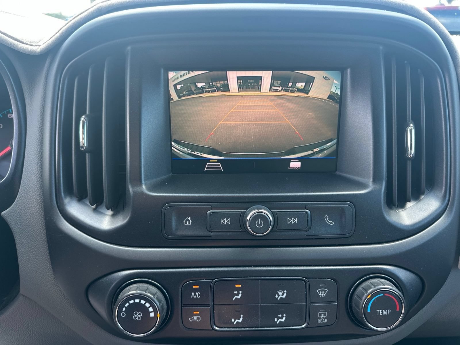 Used 2020 GMC Canyon 2WD Crew Cab w/ Convenience Package image 8