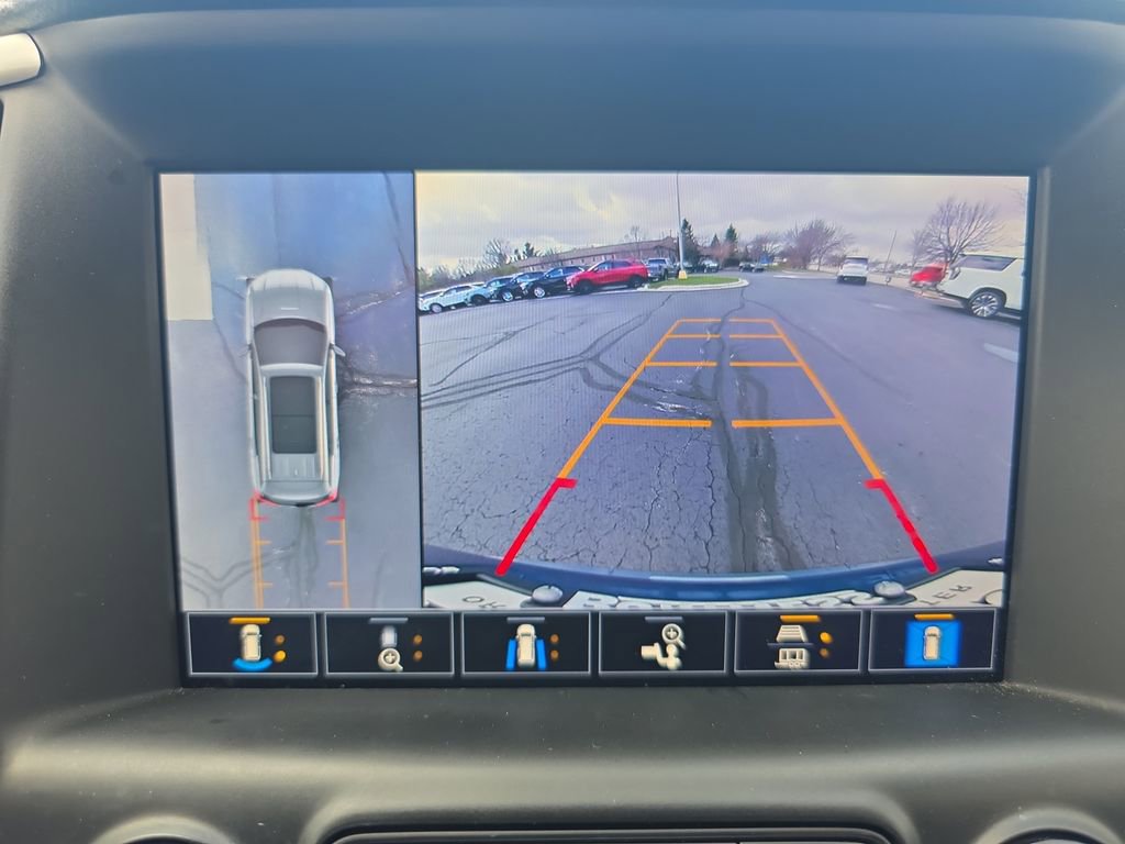 Certified 2024 GMC Terrain SLT w/ Infotainment Package II AWD/4WD image 23