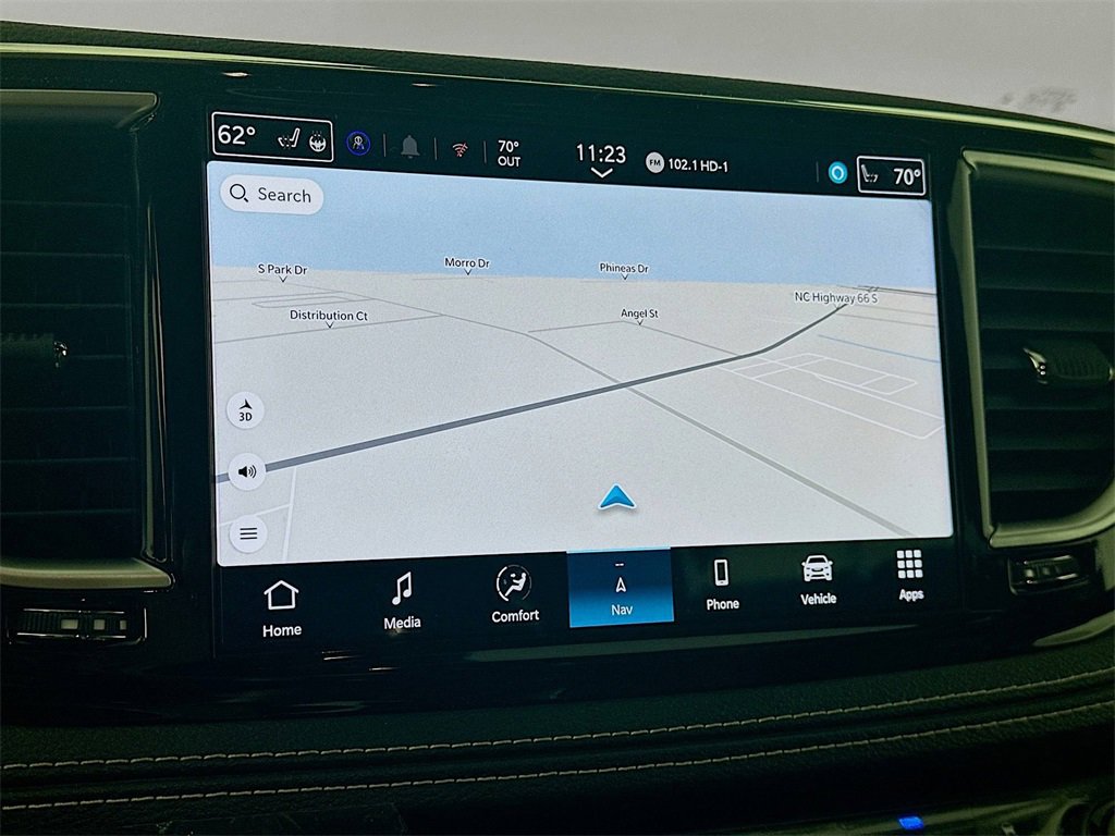 New 2026 Chrysler Pacifica Limited image 15