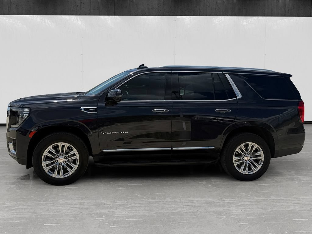 Used 2023 GMC Yukon SLT w/ SLT Premium Package RWD image 2