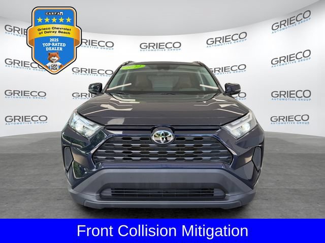 Used 2022 Toyota RAV4 XLE w/ Convenience Package FWD image 2