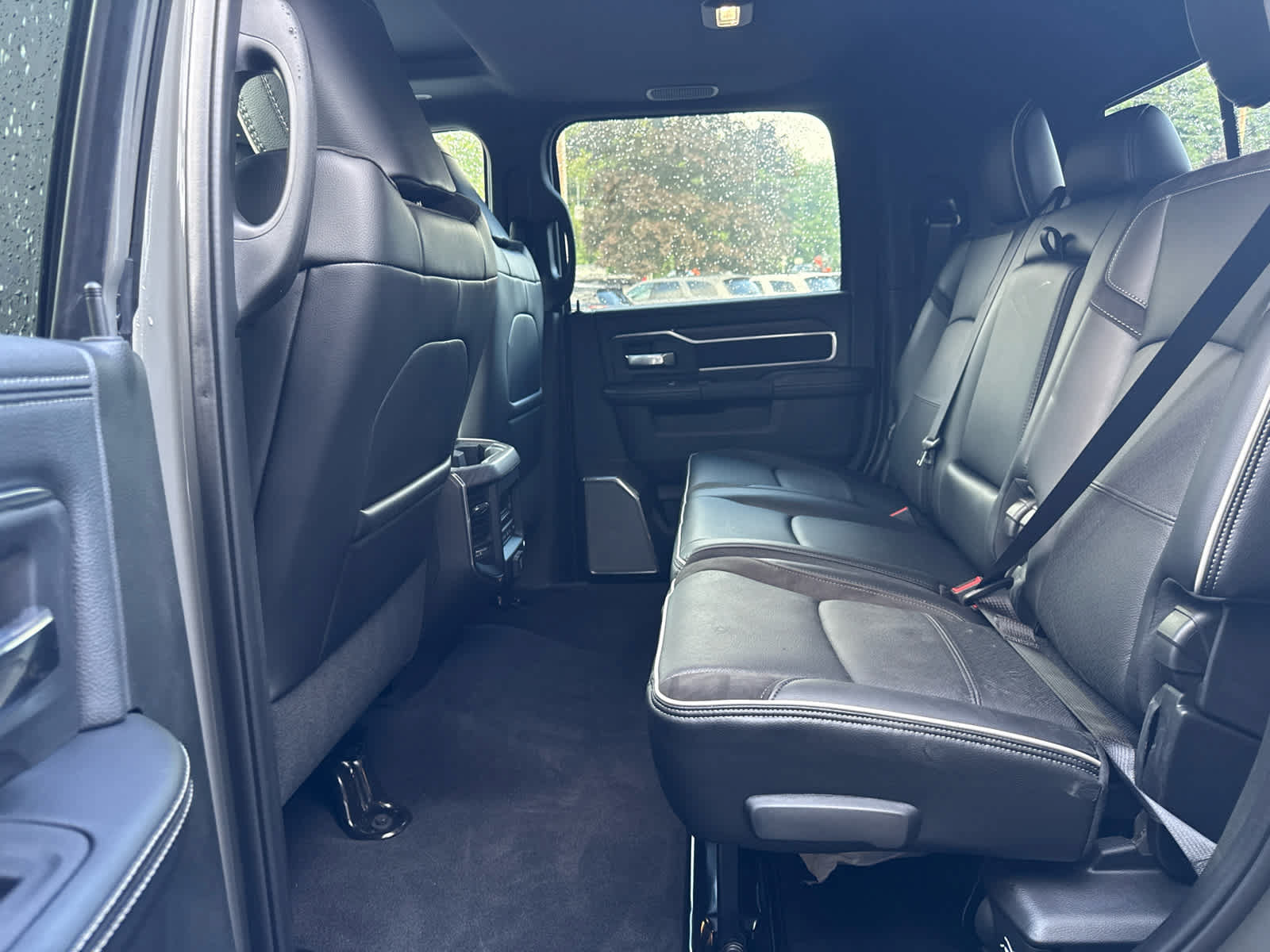 New 2026 RAM 2500 Laramie AWD/4WD image 19