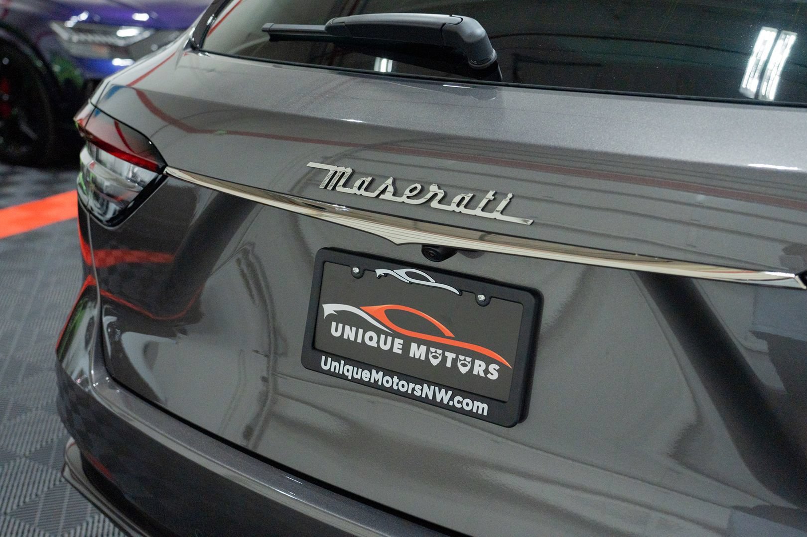 Used 2021 Maserati Levante Trofeo AWD/4WD image 9