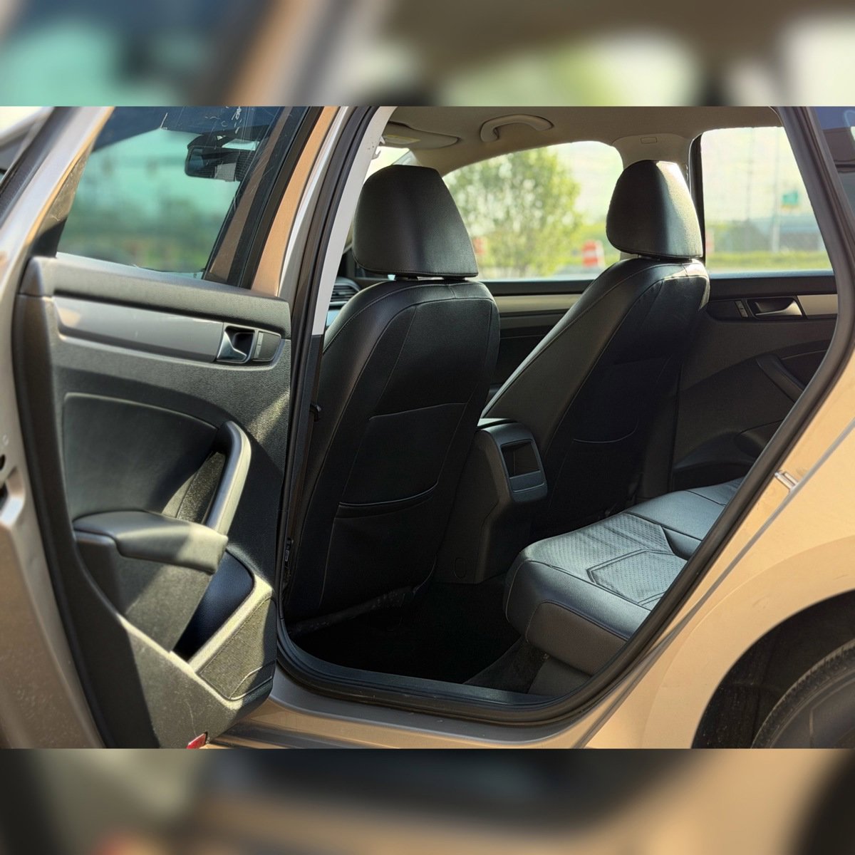 Used 2015 Volkswagen Passat 1.8T S FWD image 7