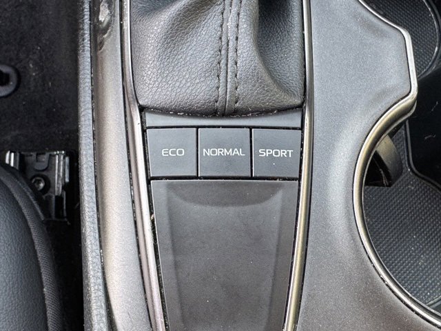 Used 2023 Toyota Camry SE image 23