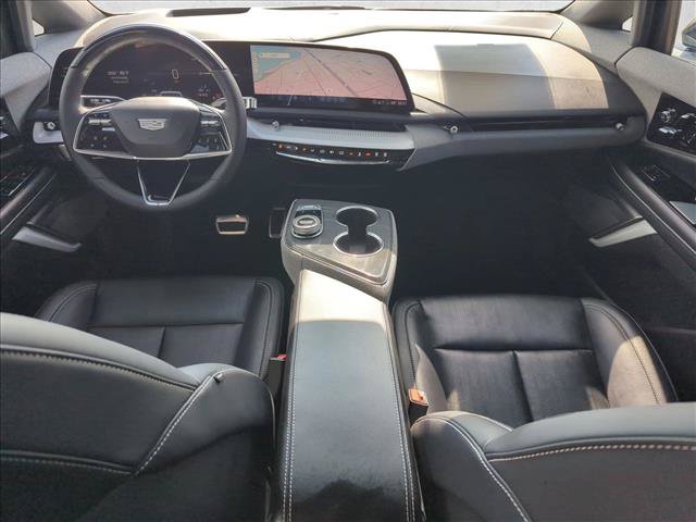 New 2026 Cadillac Optiq Sport 2 w/ LPO, Floor Liner Package AWD/4WD image 15