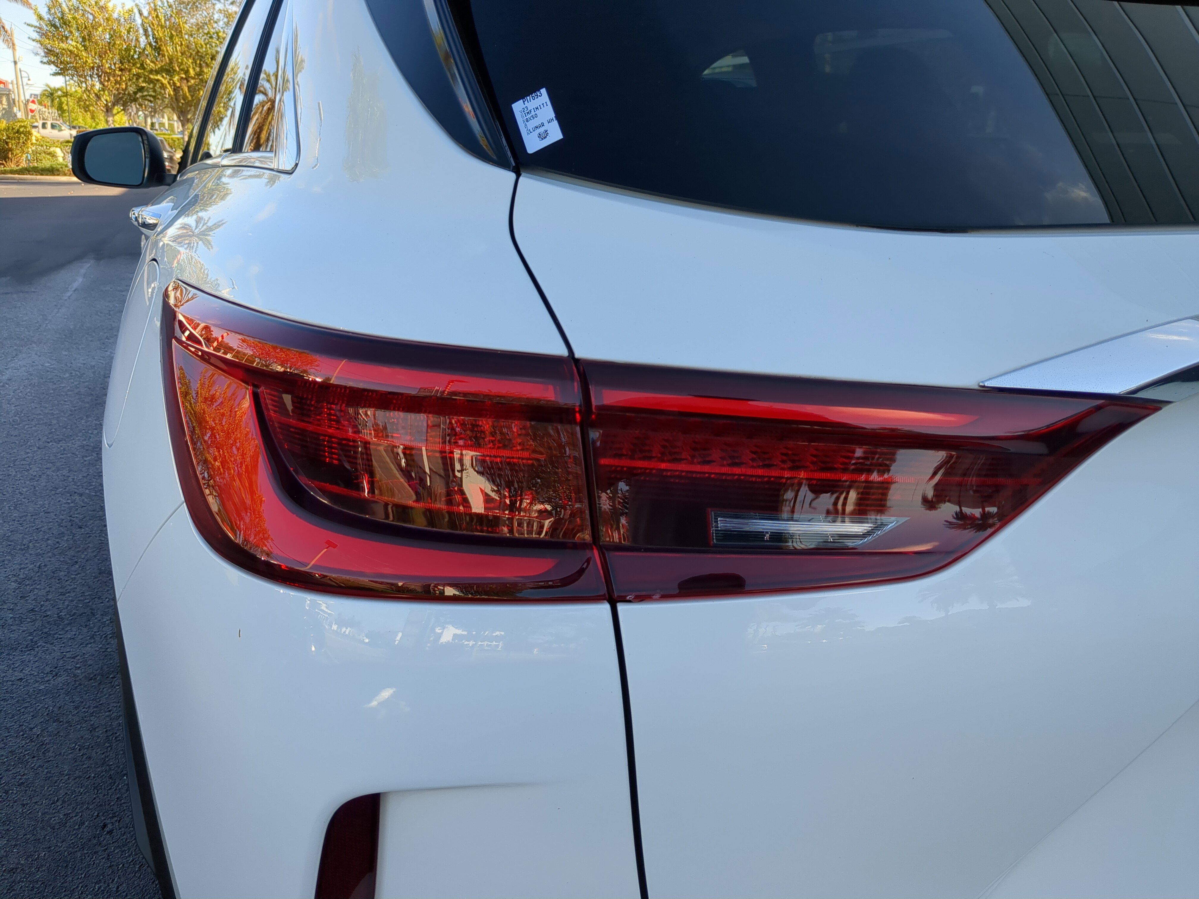 Certified 2023 INFINITI QX50 Luxe image 10