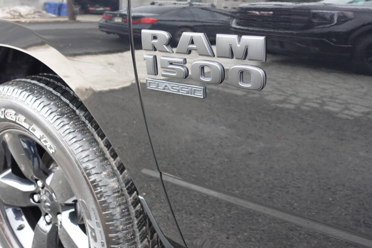 Used 2023 RAM 1500 Classic SLT w/ Electronics Convenience Group image 12