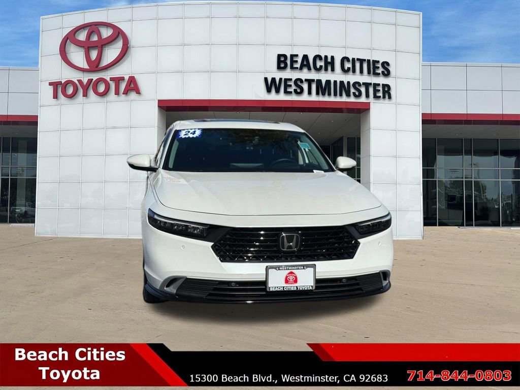 Used 2024 Honda Accord Touring image 3