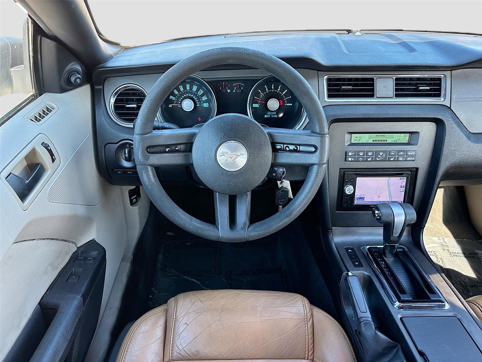 Used 2011 Ford Mustang Convertible w/ Security Pkg image 23