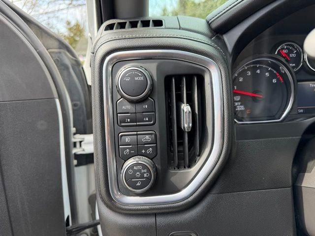 Used 2021 Chevrolet Silverado 1500 LTZ w/ Z71 Off-Road Package AWD/4WD image 26