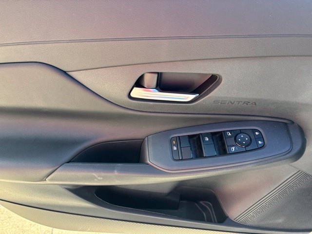 Used 2027 Nissan Sentra SV w/ Floor Mat Package FWD image 18