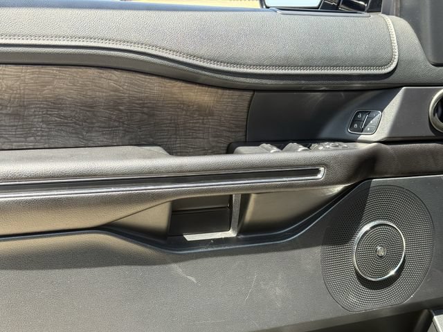 Used 2018 Ford Expedition Limited w/ Equipment Group 302A RWD image 26