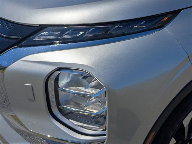 New 2025 Mitsubishi Outlander SEL image 11