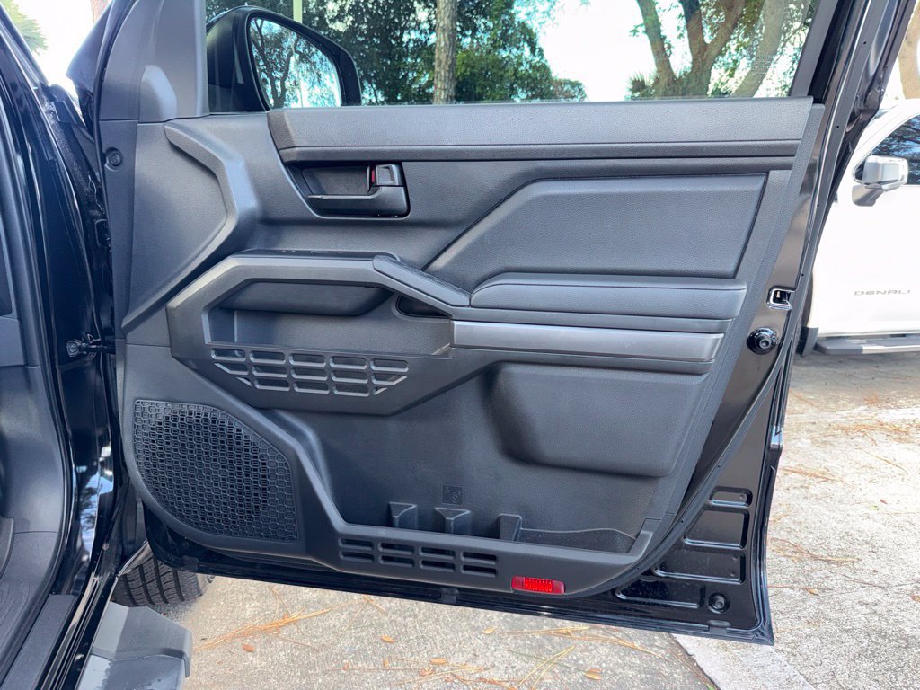 Used 2025 Toyota Tacoma SR5 RWD image 17