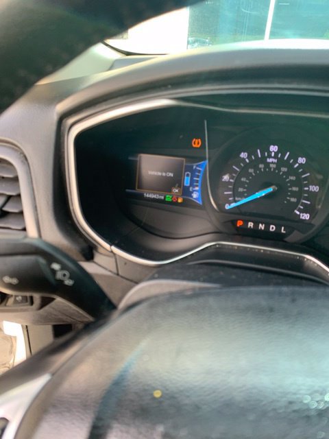 Used 2017 Ford Fusion Titanium FWD image 34