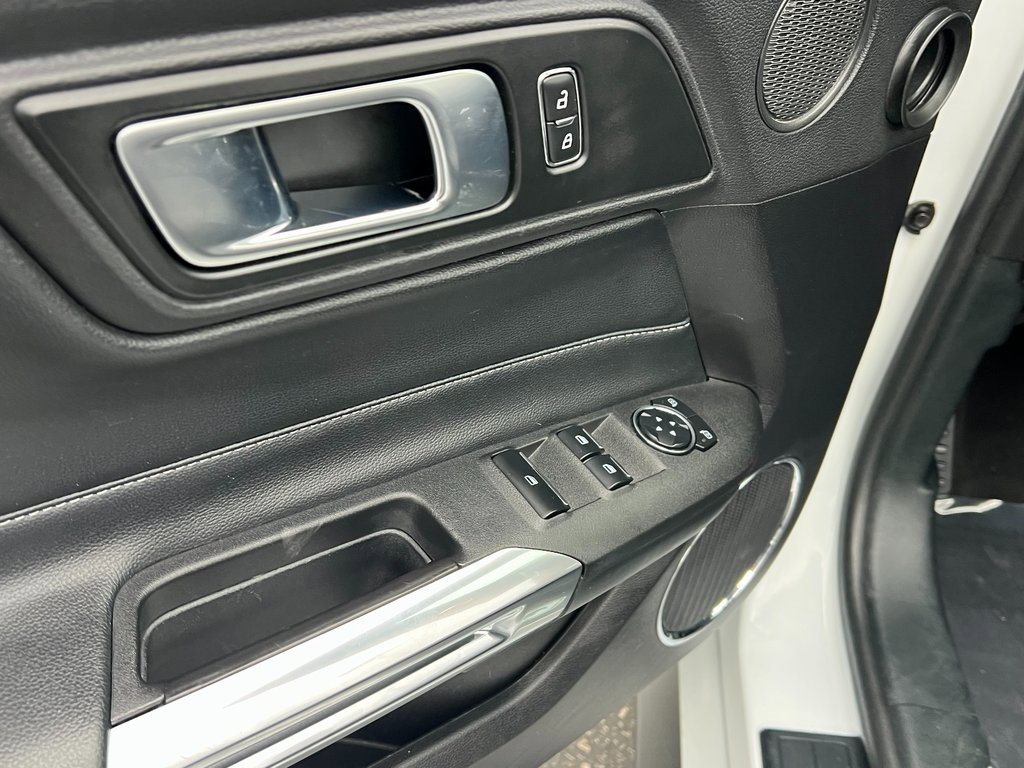 Used 2023 Ford Mustang Premium image 18