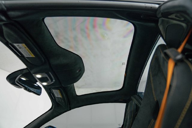 Used 2022 McLaren 765LT RWD image 29