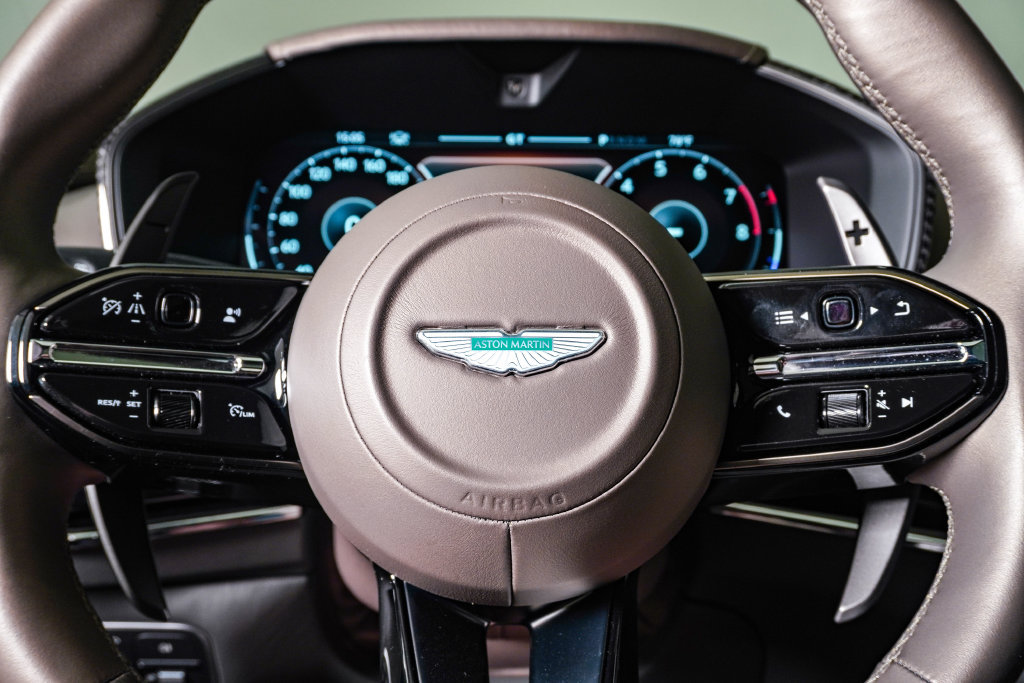 Used 2025 Aston Martin DBX 707 AWD/4WD image 26
