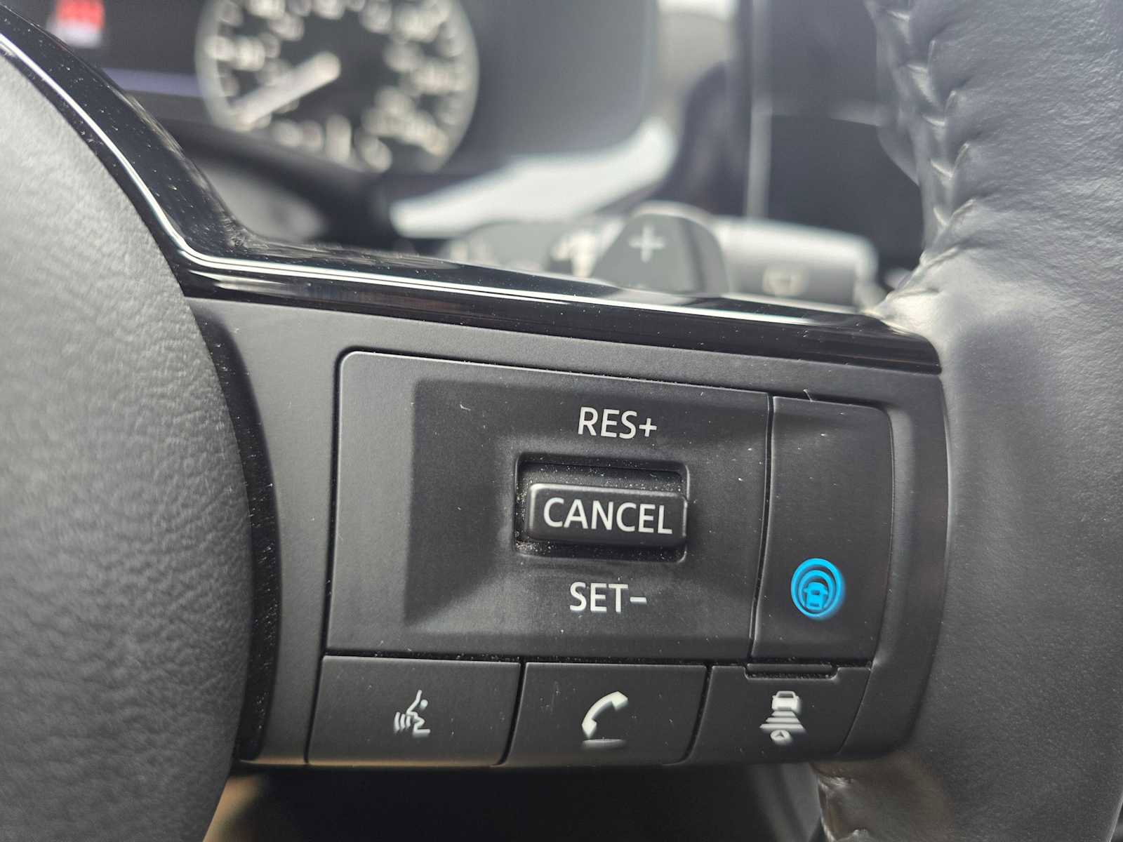 Used 2023 Nissan Pathfinder SL image 31