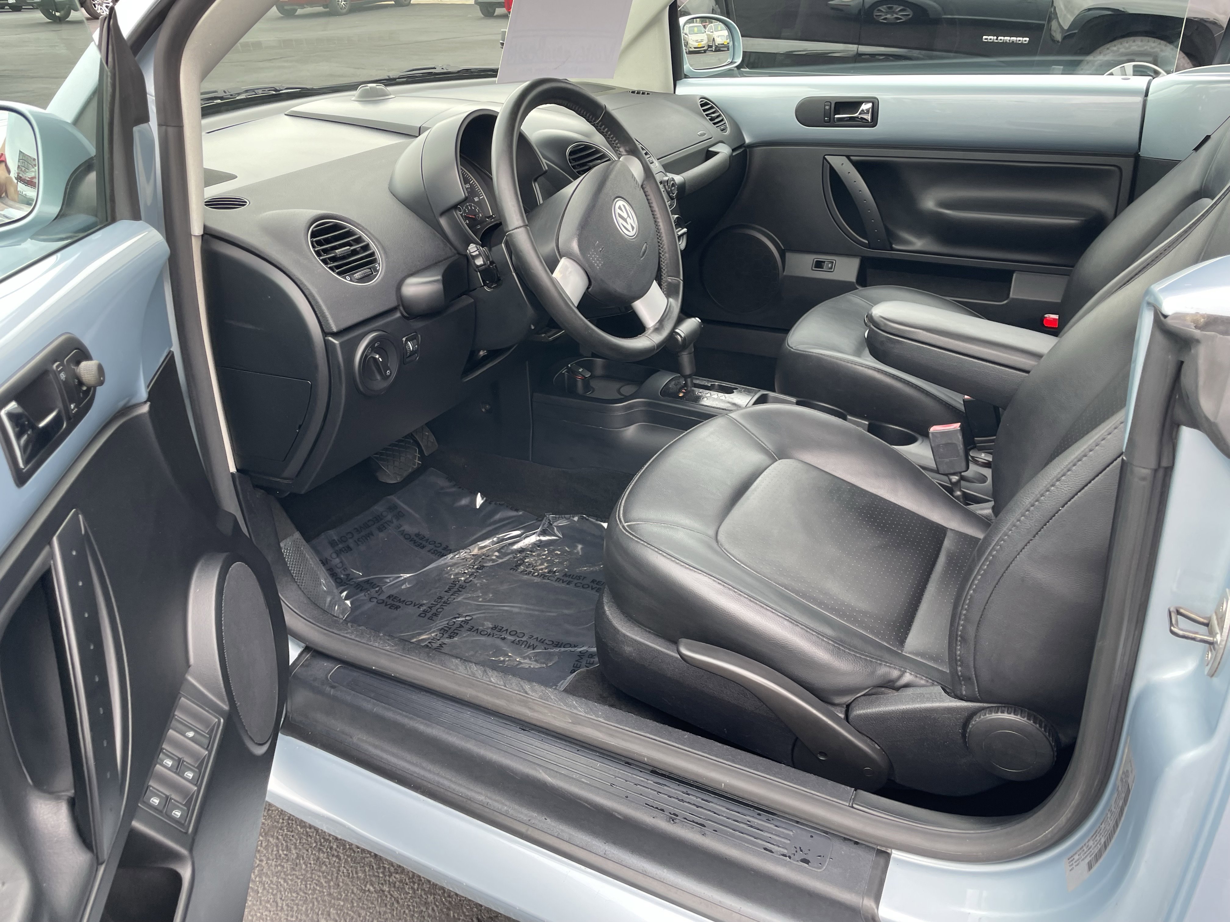 Used 2009 Volkswagen Beetle S image 20