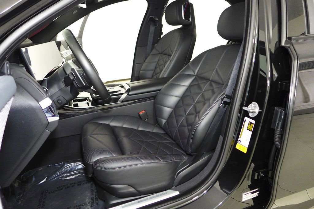 Used 2023 BMW 740i w/ Parking Assistance Package RWD image 22