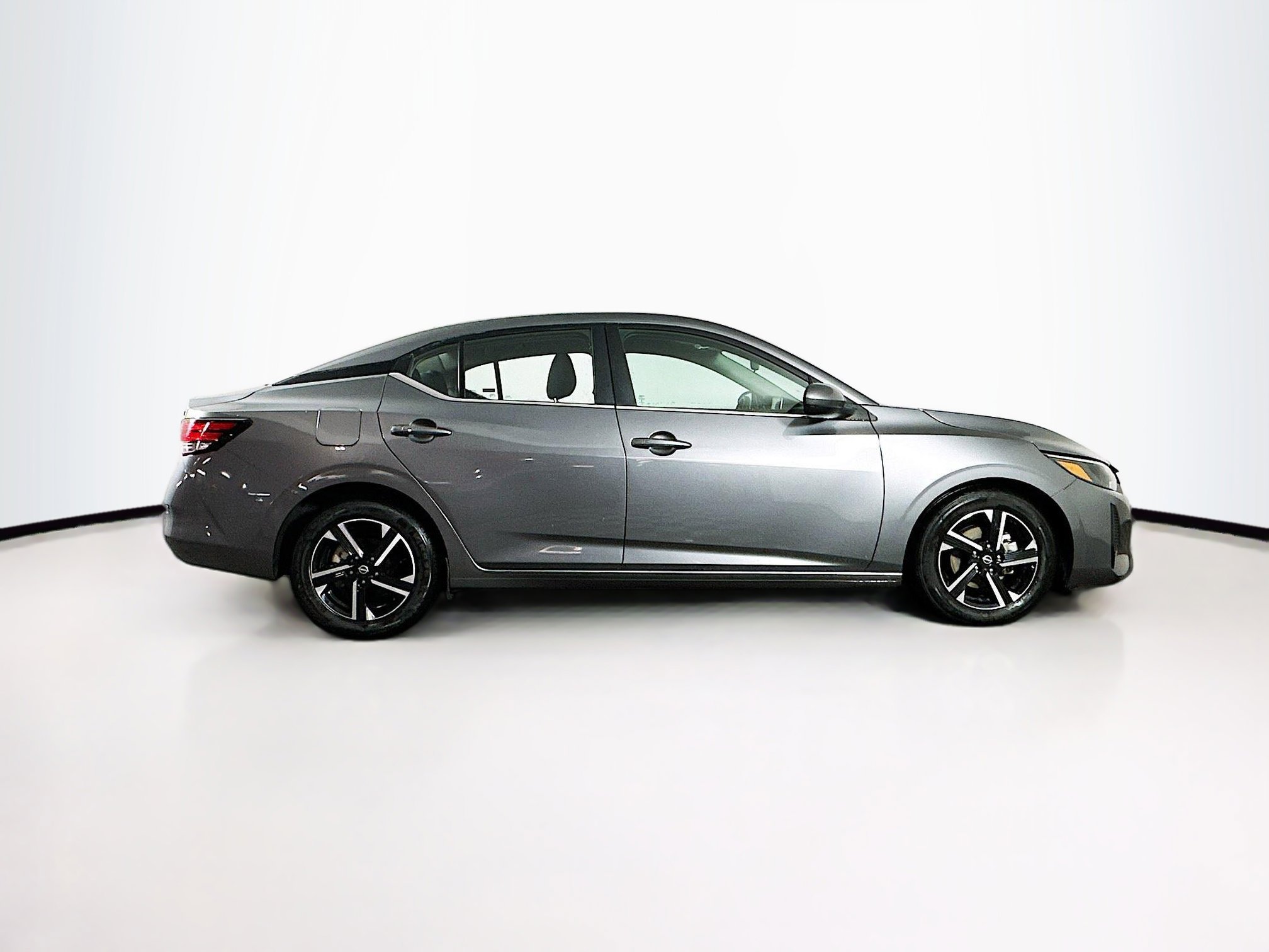 Used 2024 Nissan Sentra SV image 10