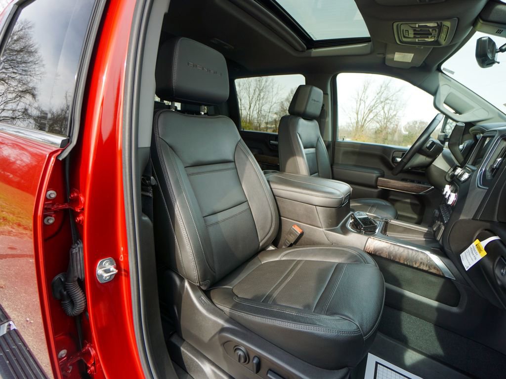 Used 2023 GMC Sierra 3500 Denali w/ Denali Ultimate Package image 34