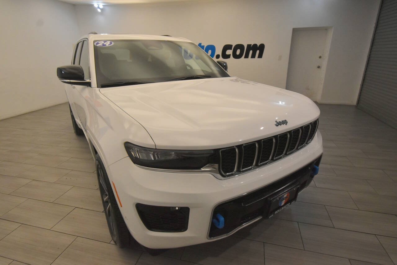 Used 2024 Jeep Grand Cherokee Overland w/ Trailer Tow Package AWD/4WD image 7
