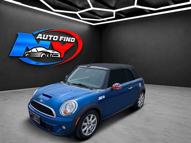 Used 2013 MINI Cooper S w/ Cold Weather Pkg FWD image 1