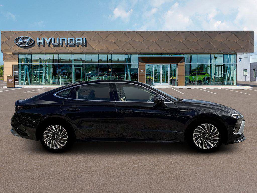 New 2026 Hyundai Sonata Limited FWD image 9